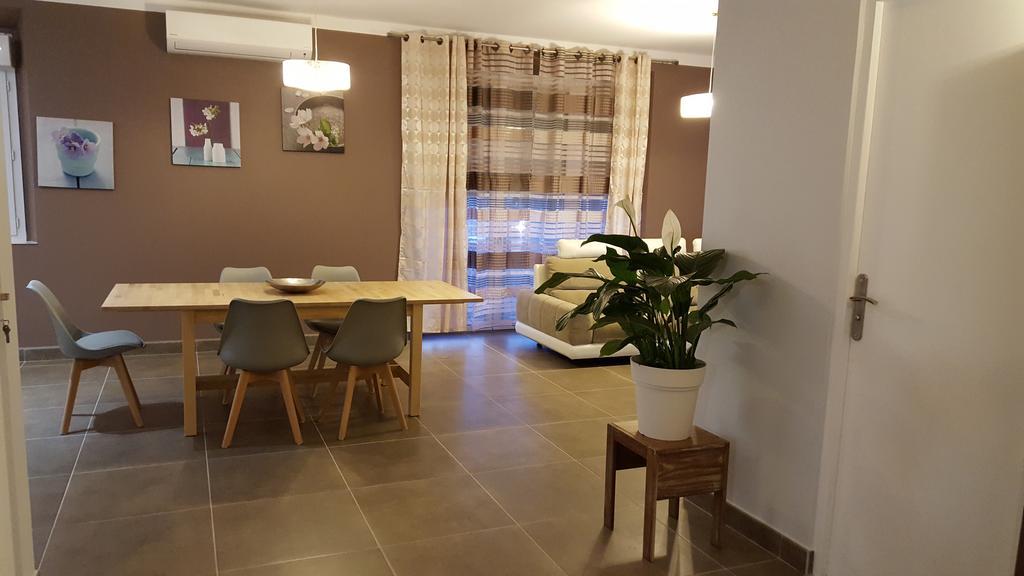 Le Gite De La Gravette Holiday home Carcassonne Exterior photo
